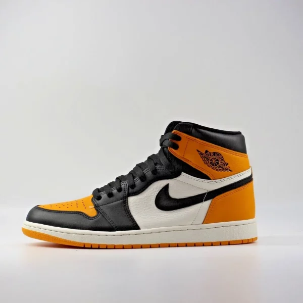 Air Jordan 1 Retro High OG ‘Yellow Toe’ (2022) 555088-711