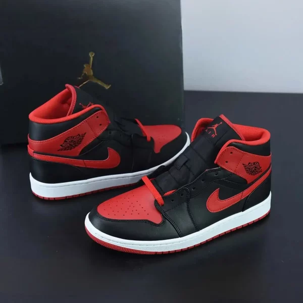 Air Jordan 1 Mid ‘Alternate Bred’ DQ8426-060