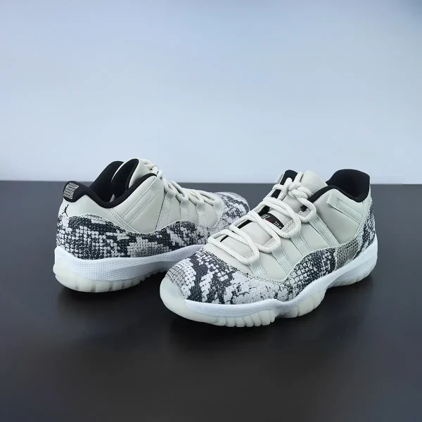 Air Jordan 11 Retro Low ‘Light Bone Snakeskin’ CD6846-002