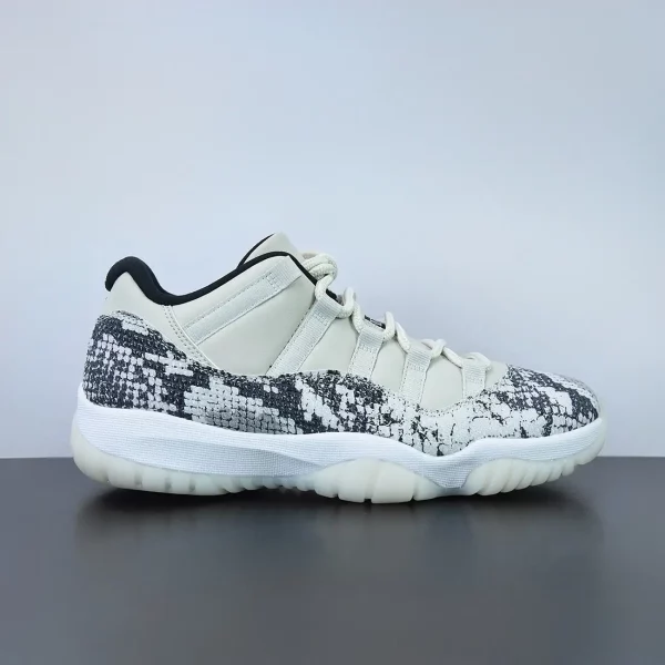 Air Jordan 11 Retro Low ‘Light Bone Snakeskin’ CD6846-002